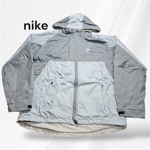 Nike ACG Outer Layer Lightweight Hooded Jacket Gray Mens Size Large